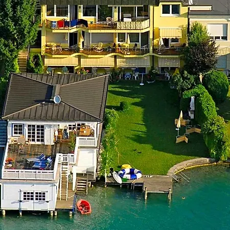 Seehaus Jamek Guest house Portschach am Woerthersee