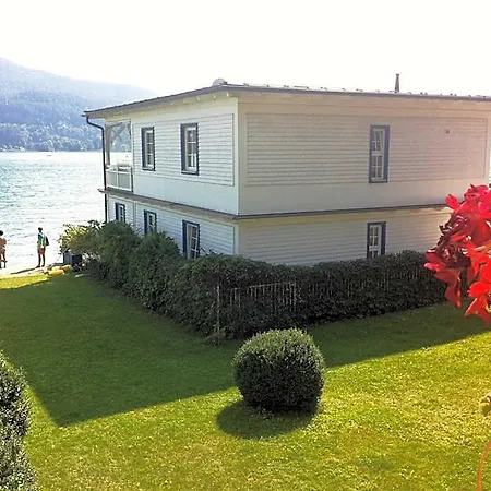 Seehaus Jamek Guest house Portschach am Woerthersee