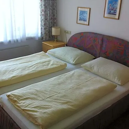 Seehaus Jamek Guest house Portschach am Woerthersee
