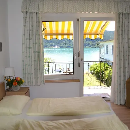 Seehaus Jamek Guest house Portschach am Woerthersee