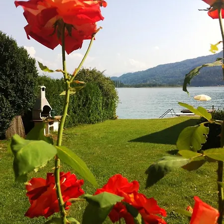 Seehaus Jamek Guest house Portschach am Woerthersee